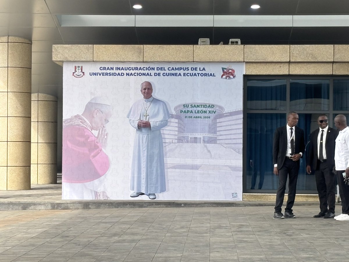 evaenlaradio's tweet image. En la Universidad “León XIV” esperan al #Papa para el encuentro con el mundo de la cultura.

#ElPapaenGuineaEcuatorial