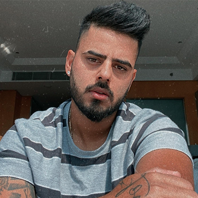 SaugatNepal10's tweet image. Nitish Rana Vs DC
Run consided 55
Caught miss 1 
Economy 13.75
Sixes and fours consided 6 sixes 2 fours 
One fluke run out 
Rana G only performs with double G (GG)