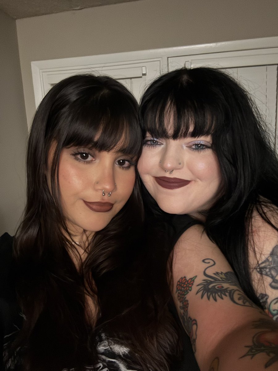 a1waysanangel's tweet photo. happy lesbian visibility week <3 i love being a lesbian, and i love my girlfriend so much. coming out is one of the greatest things that’s ever happened to me!!!! 

🩷🤍🧡 https://t.co/HNdJVZaq54