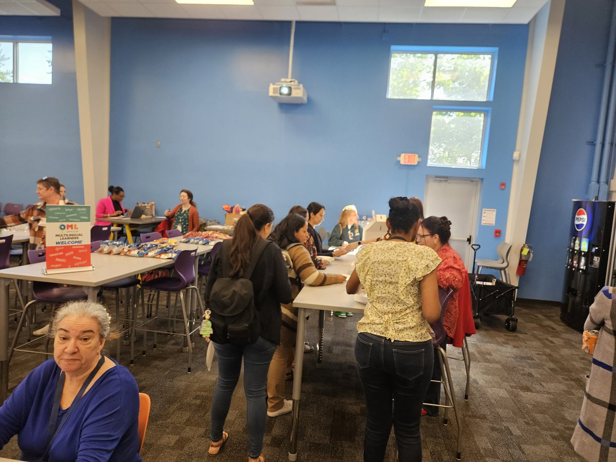 jcpsls's tweet photo. 🌟 Empowering voices and expanding connections, BAIs are coming together today for Professional Learning focused on student success and strong family partnerships 📚🤝💬

#EquityThroughLanguageAccess

@JCPSAsstSuptASP 
@DrJillHandley 
@JCPSKY https://t.co/XriR3t1Frd