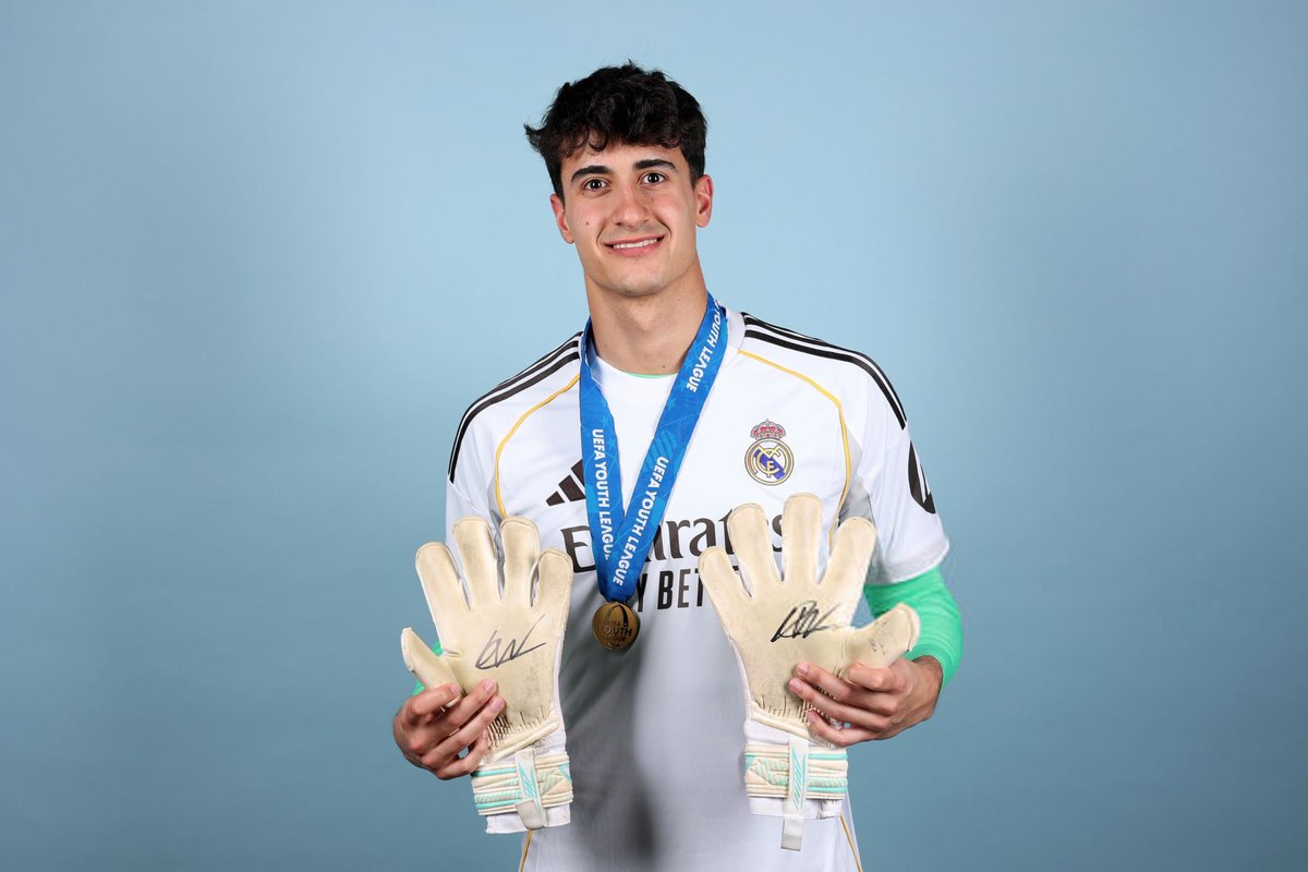 HQpcrt's tweet image. Javier Navarro #RealMadrid #UYL