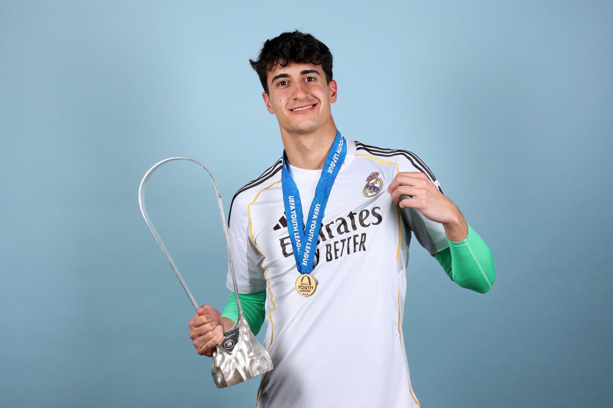 HQpcrt's tweet image. Javier Navarro #RealMadrid #UYL