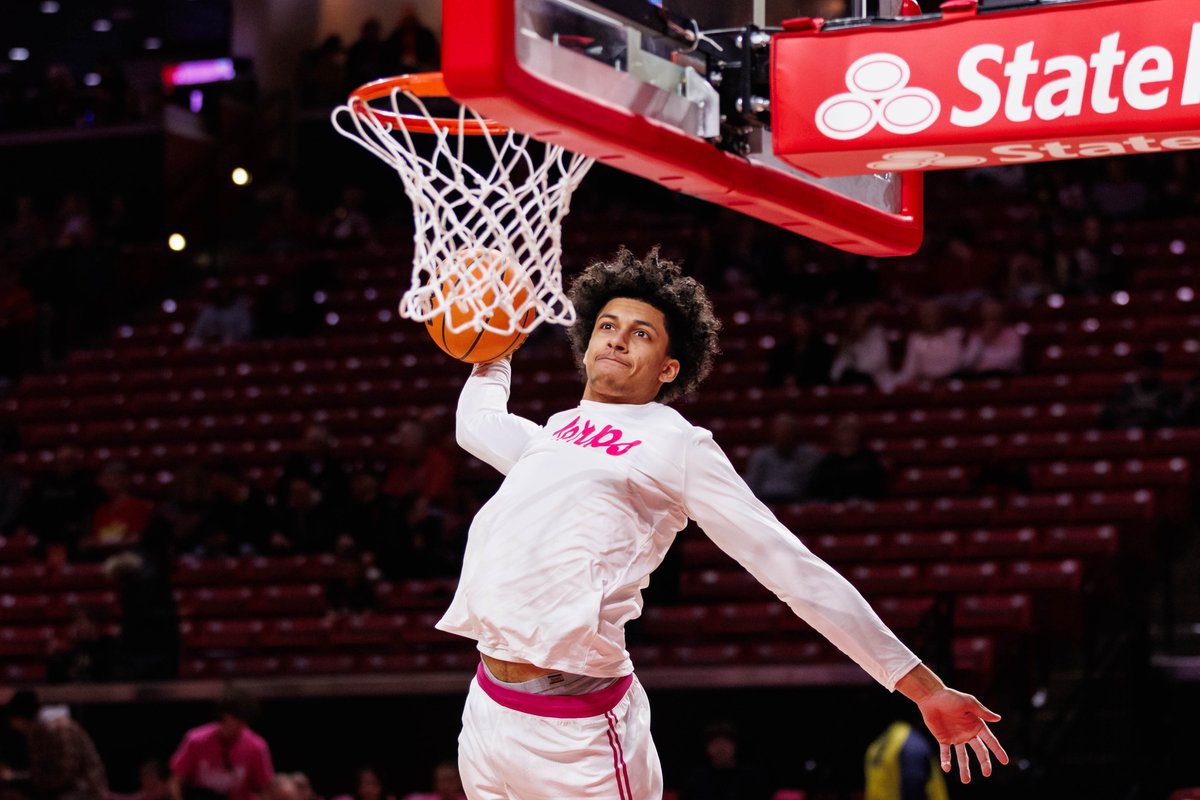 FargoBigE's tweet photo. Former Maryland guard Jaziah Harper signs with Bison basketball (via @DomIzzoWDAY) #NDSUBison @inforum https://t.co/RUQMTHL8Bq https://t.co/yCTFf6oFHX