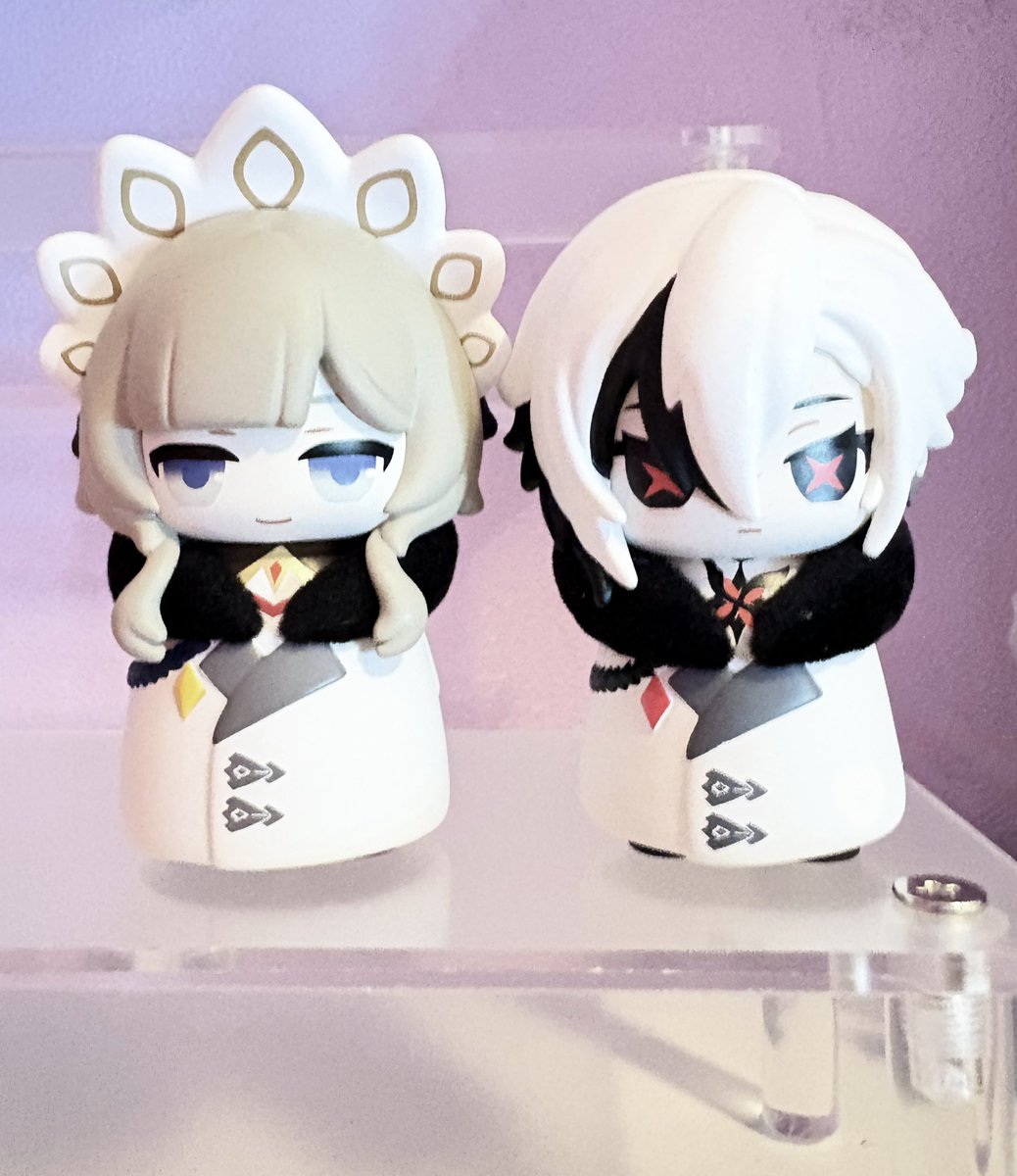 lois ☔️ tweet media