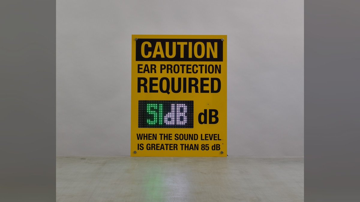 CousignLLC's tweet image. Smart safety signage: Real-time decibel monitoring built right into your safety signs. Custom standoff mount design for professional installation. #cousign #workplacesafety #safetyfirst