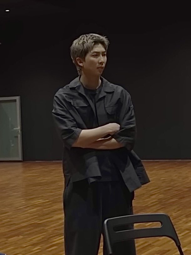 namjoon loops ❀ tweet media