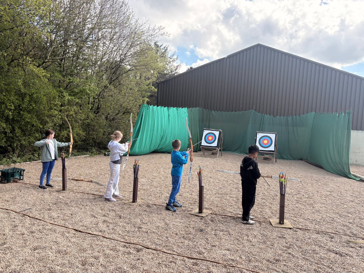 Roundhay Year 4 tweet media