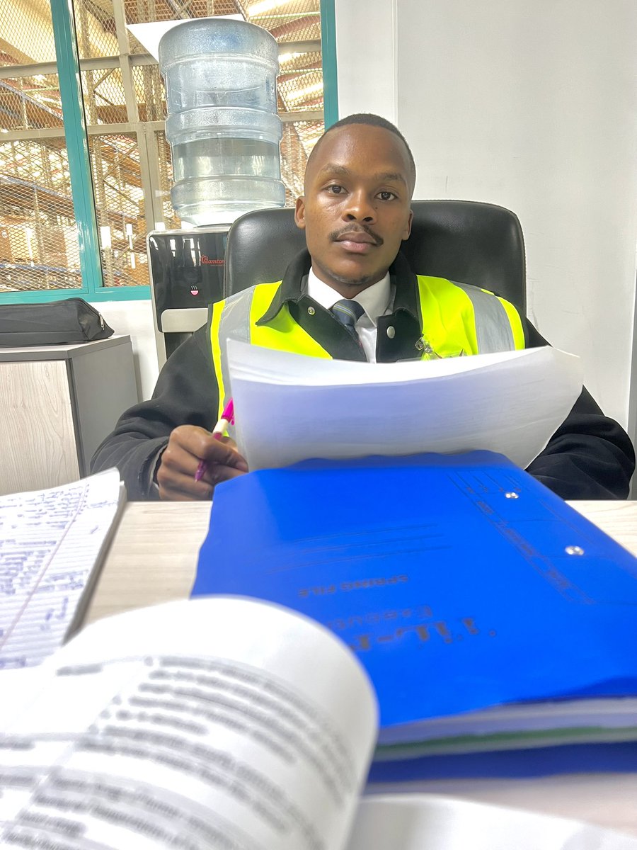 ChachaIrvyne's tweet image. Climate change is reshaping disease patterns, food security, and mental health. The fight is now. It’s no longer just about the environment, it’s about survival, equity, and the future of public health. Act today, save tomorrow. #ClimateHealth #PublicHealth #ActNow