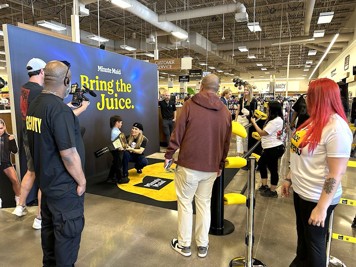 atnpromojobs's tweet photo. Minute Maid x WWE superstar Nattie in Henderson, NV! Between fan photo moments, interactive experiences, and the Juice Vault, our brand ambassadors helped create a fun, high-energy environment from start to finish.. π₯€π₯ #TeamATN https://t.co/PHeLJC7Jbc