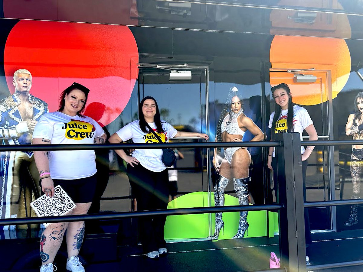 atnpromojobs's tweet photo. Minute Maid x WWE superstar Nattie in Henderson, NV! Between fan photo moments, interactive experiences, and the Juice Vault, our brand ambassadors helped create a fun, high-energy environment from start to finish.. π₯€π₯ #TeamATN https://t.co/PHeLJC7Jbc