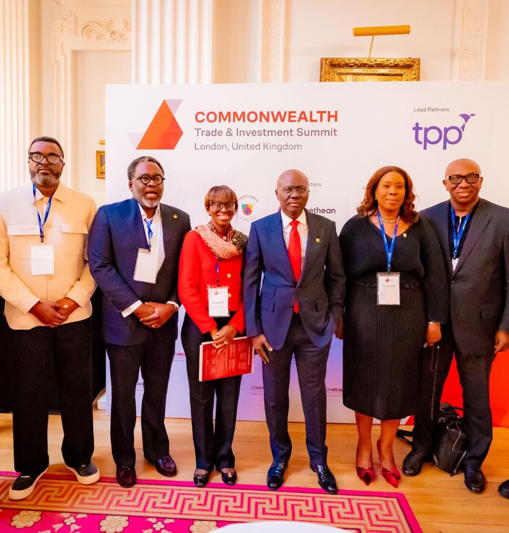 seunosiyemi_'s tweet photo. Today, I joined the Lagos State Governor Mr Babajide SanwoOlu at the Commonwealth Trade and Investment Summit in London, where he talked about our metro rail system with our Blue and Red Red lines.

Lagos is ready to work with partners who bring technology, expertise, and a long term vision. We are building with intent and the opportunities ahead speak for themselves.