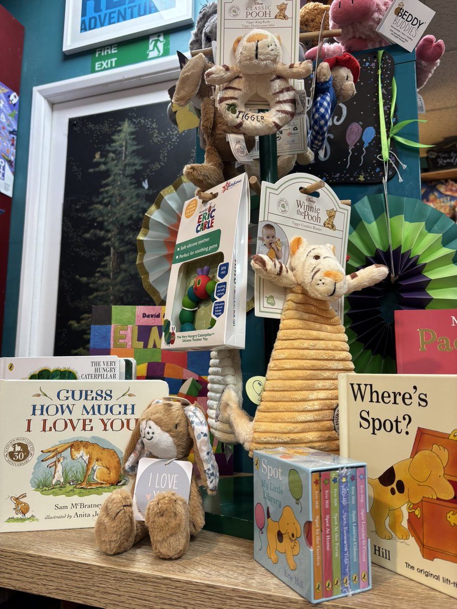 KenilworthBook's tweet image. NEW STOCK HIGHLIGHT @rainbowdesigns1 🌈

How gorgeous is this new gift range from @rainbowdesigns1 ! A board book and a matching character is the perfect gift for a little one 🥰

What’s your favourite?

#rainbowdesigns #babygifting #babyshower