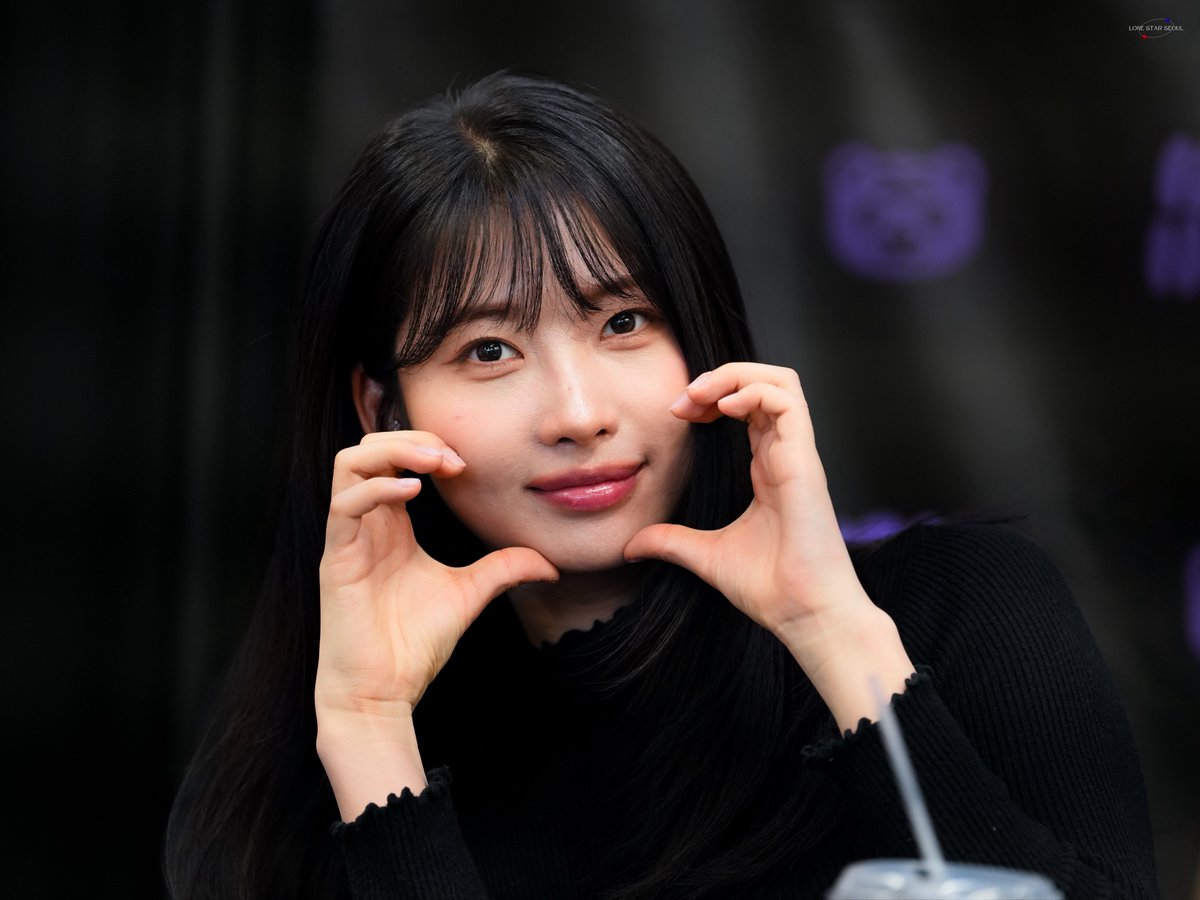 lonestarseoul's tweet photo. 260420 Everglow KPOP NARA Fansign in Dallas - Sihyeon

😗🫶🏻

#Sihyeon #시현 #김시현 #Everglow #에버글로우 https://t.co/tgp8UiDORR