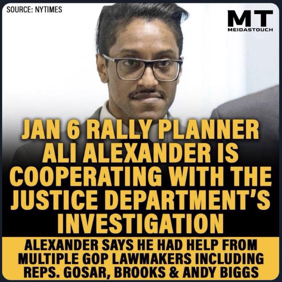 grtamericanovel's tweet image. Just a few⬇️@RepAndyBiggsAZ allegedly was both #J6 planner AND in #TrumpEpsteinPedoRing. Instd of slinking off into the sunset, he's now running for #Arizona governor🤡🤮 Below are posts from @SaschaBarros re Biggs nearly beating him to death when Sascha was age ~12😠@katiehobbs