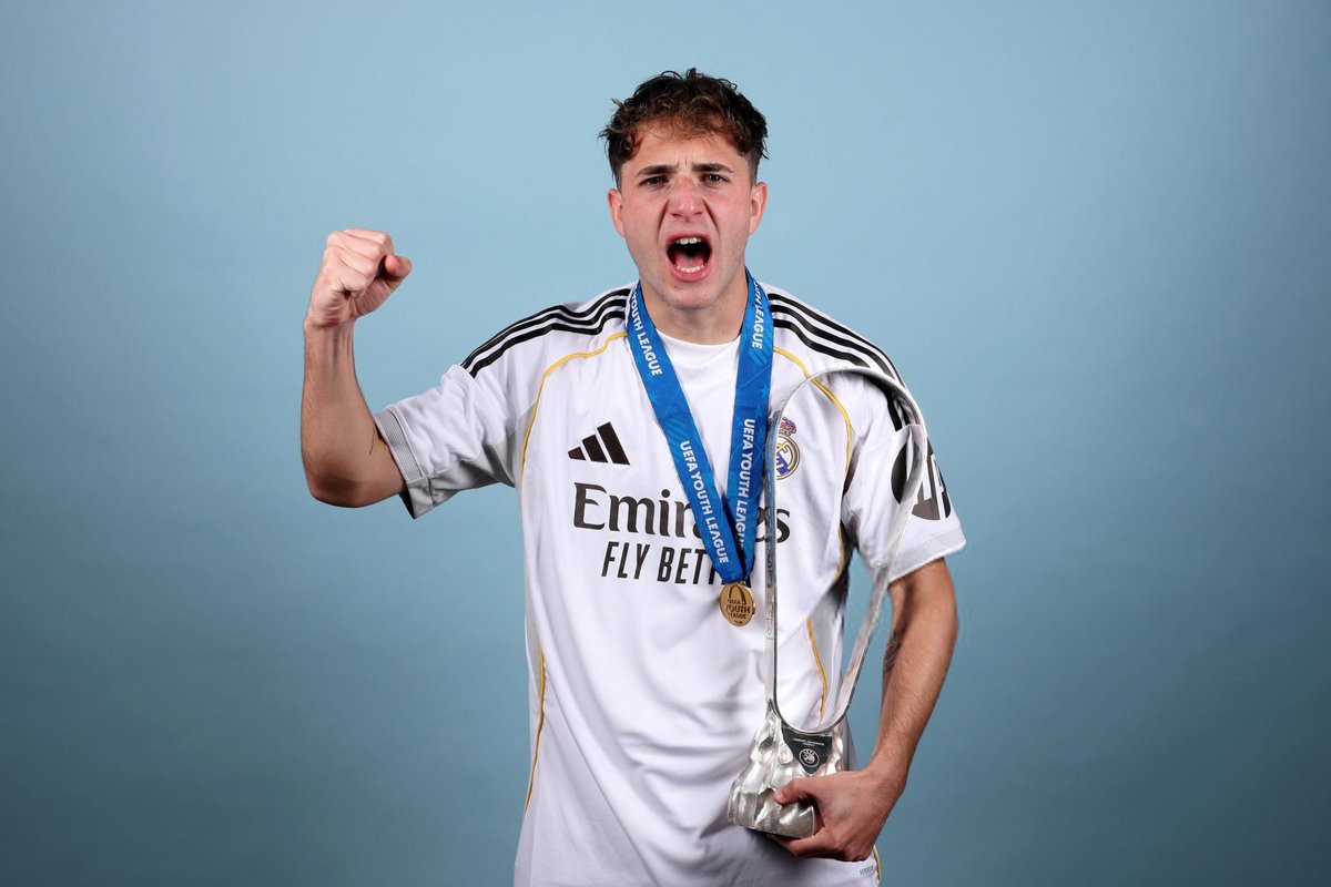 HQpcrt's tweet image. Daniel Yanez #RealMadrid #UYL