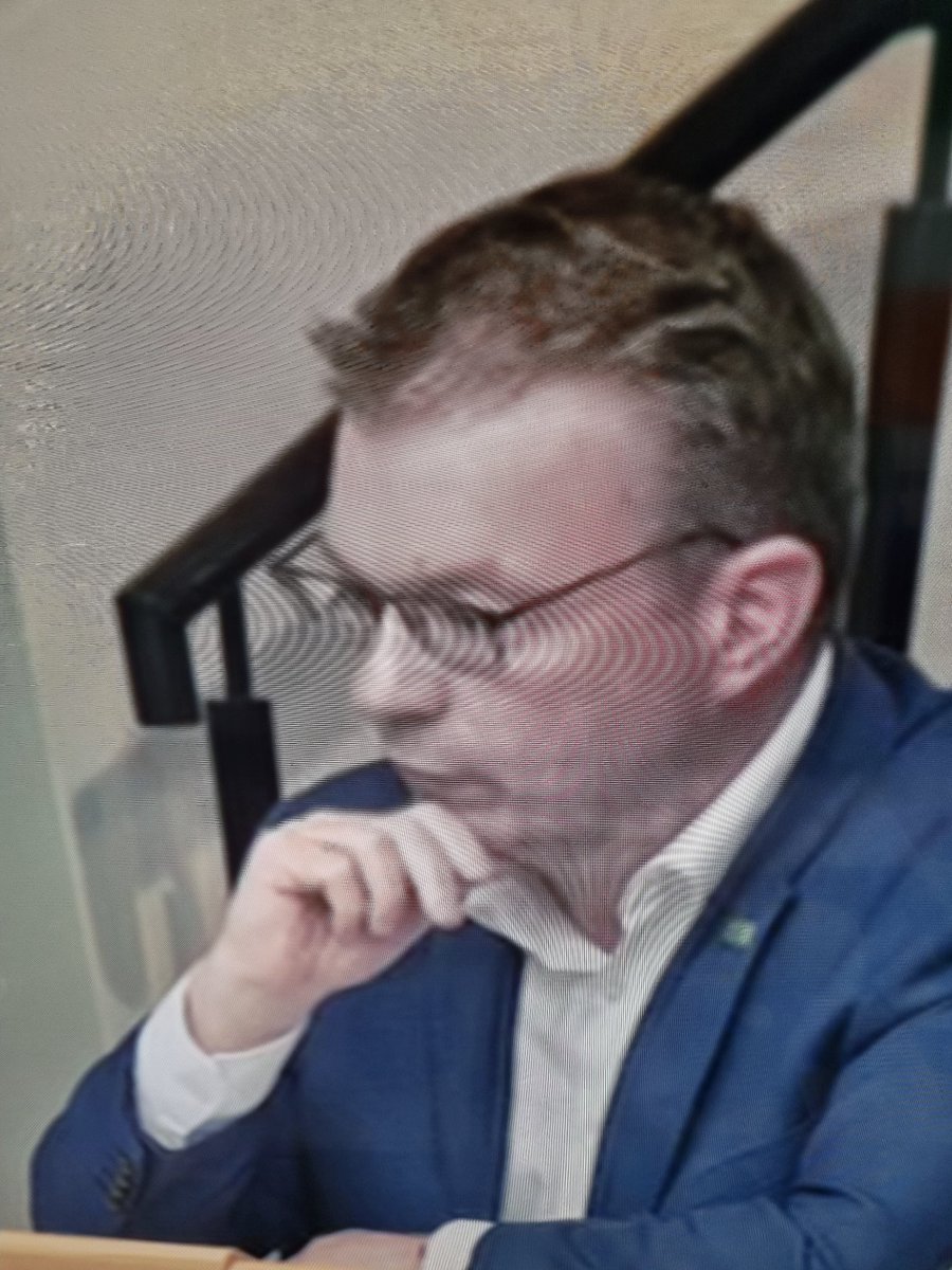 Robert 🇮🇪⚡️☄️ tweet media