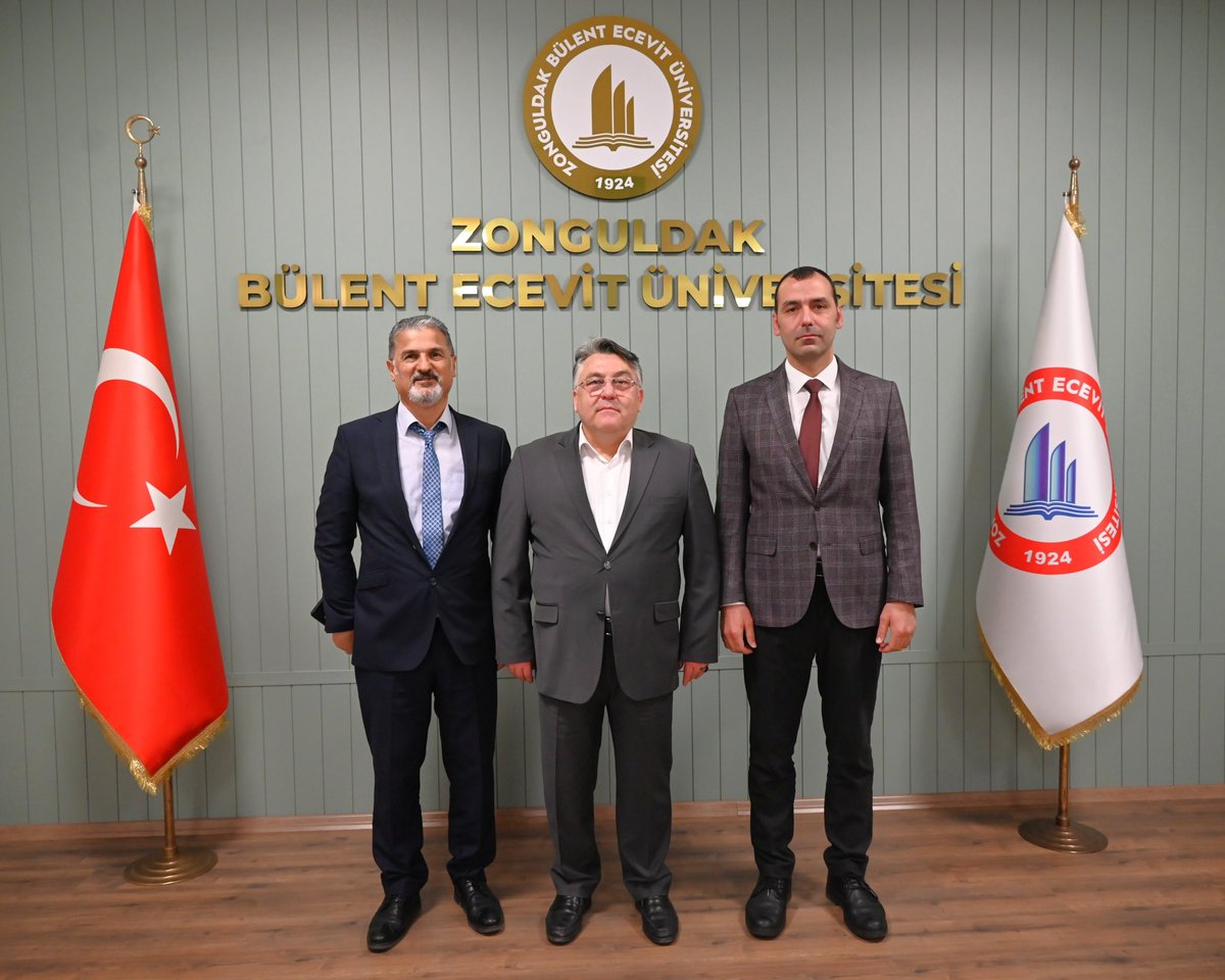 ihozolcer's tweet image. "Pîr-i Şehîr, Şâir-i Sâhîr Zâtî" başlıklı konferans için Üniversitemizde misafir ettiğimiz Kocaeli Üniversitesi Türk Dili ve Edebiyatı Bölümü akademisyenlerinden Sayın Prof. Dr. Gencay Zavotçu’ya nazik ziyaretleri için teşekkür ederim. 

@kou92official @NuhZaferCanturk 
#BEUN