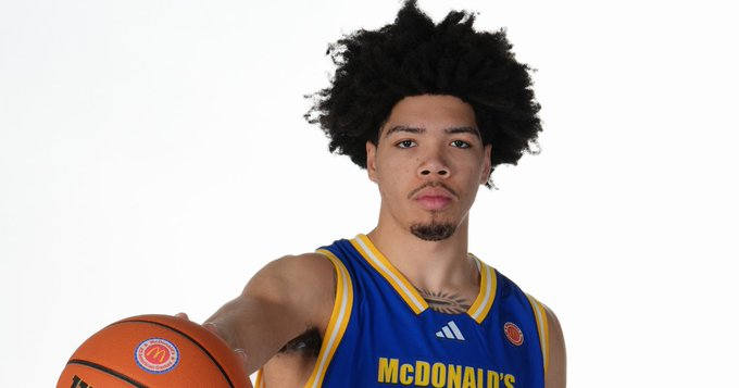 KSRonX's tweet photo. Could Tyran Stokes wind up playing for the Ducks?

ESPN's @PaulBiancardi says Oregon is "seriously in the mix" for the 5-star recruit.

➡️ https://t.co/D0jeQGwiu2 https://t.co/FGgHjQkS7d