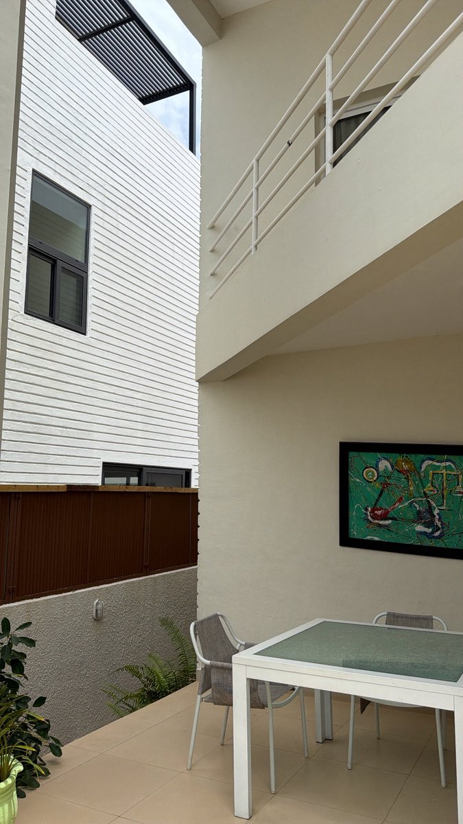 Welcome to Benin Republic, Good Bye Nigeria.🇧🇯🤭