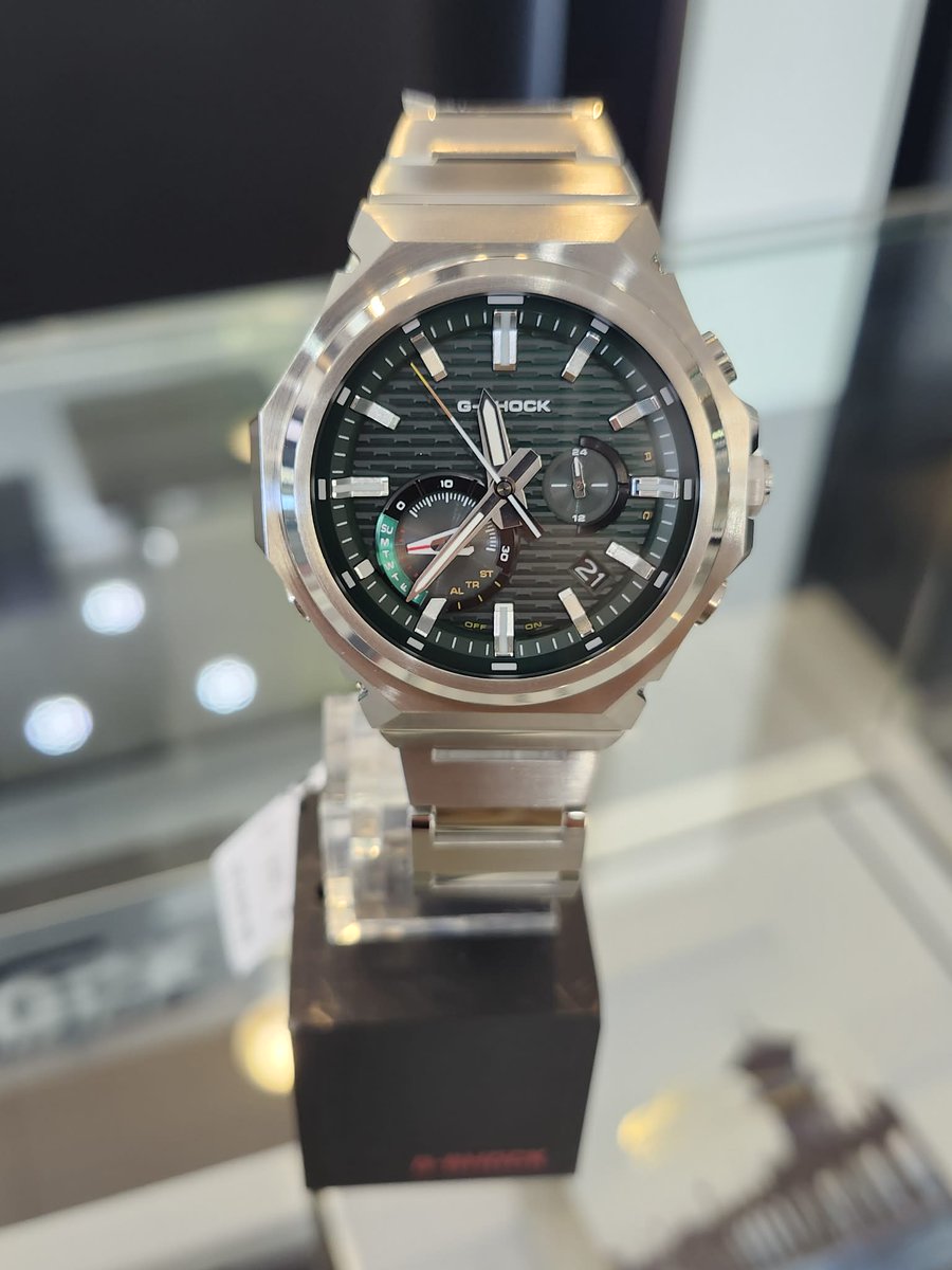 LBVFS's tweet image. Just watches Lake Buena Vista Factory Stores. They carry a range of authentic watch brands: e.g., Tissot, Seiko, Citizen and more. They provide watch services: battery replacement, strap adjustments, full repairs. #watches #shopping #accesories #style #Deals