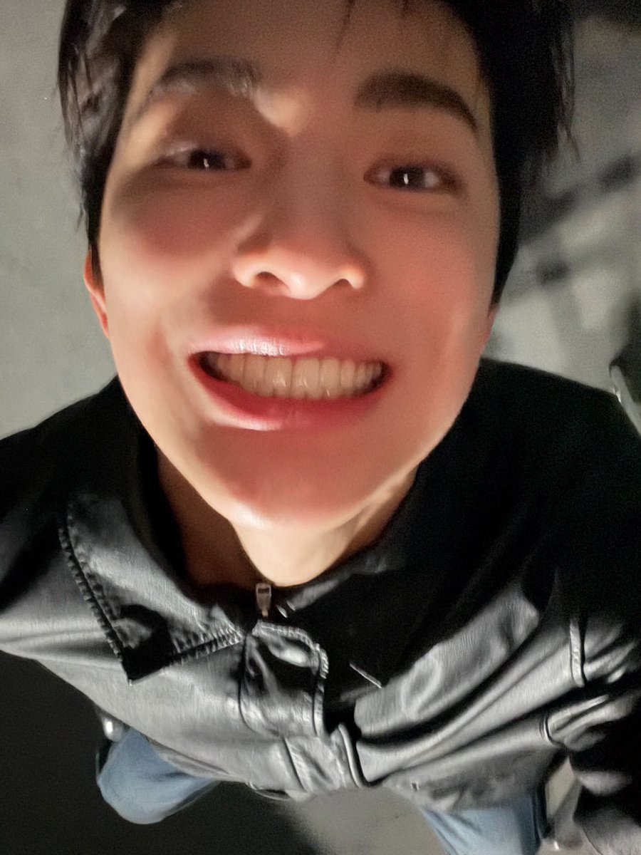 mieradiaries's tweet image. my jolly adeul 😭😭 aegiest aegi ever existed 😭😭😭😭😭😭😭😭 #myson