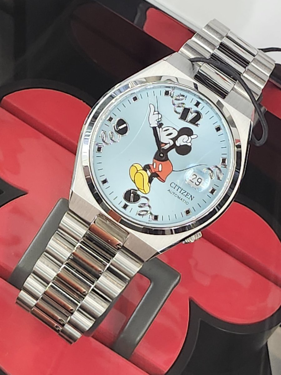 LBVFS's tweet image. Just watches Lake Buena Vista Factory Stores. They carry a range of authentic watch brands: e.g., Tissot, Seiko, Citizen and more. They provide watch services: battery replacement, strap adjustments, full repairs. #watches #shopping #accesories #style #Deals