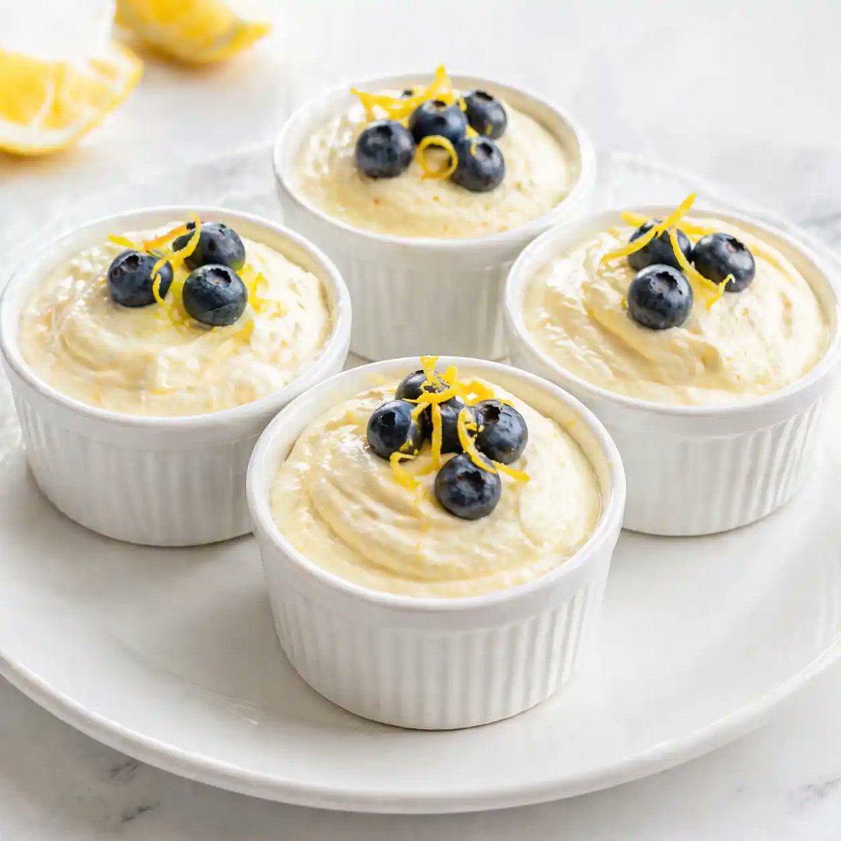 MyDelishDiaries's tweet image. Lemon cheesecake. But it's 3 ingredients and 14g of protein per jar.
Cottage cheese + fresh lemon juice + zest + honey. Blend. Chill. Done. 🍋
Recipe👇👇
#CottageCheese #HighProtein