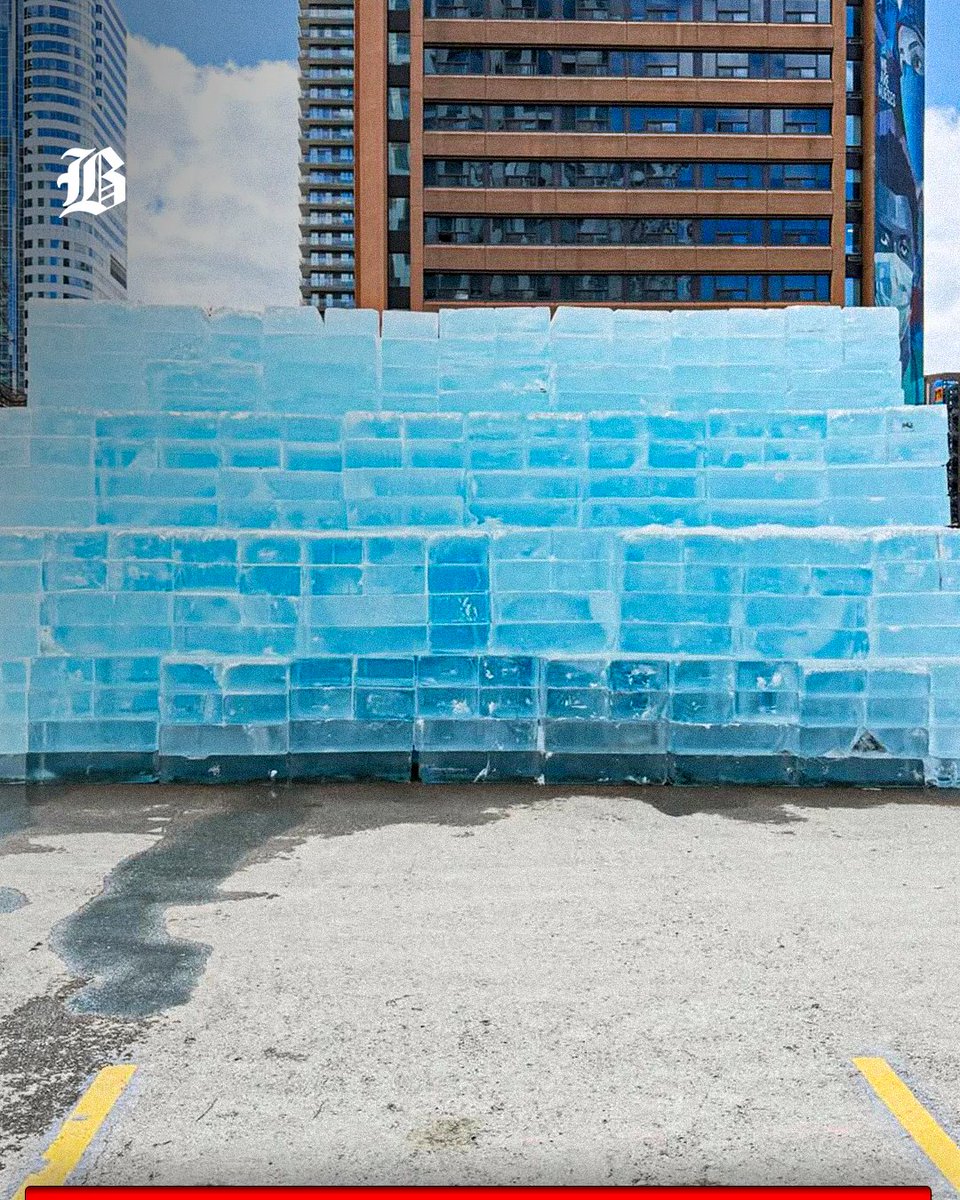 BarlamanToday's tweet image. Video shows crowds gathering around a massive ice block installation in downtown Toronto, where Drake teased the release date of his upcoming album hidden inside the structure.

🎥: IG/youssefshotthis

#Drake #Toronto #Iceman