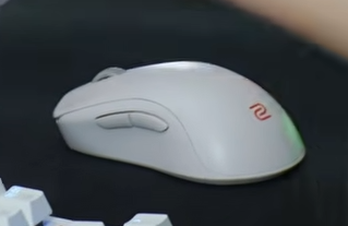 itsKakuta0's tweet photo. ZOWIE U3-DW MORE PICTURES ! 

@boardzyxd @Euphraos @wasabifriedrice 

(video from ESL Counter-Strike https://t.co/faxZNkMsan) https://t.co/TJ1XADxx65