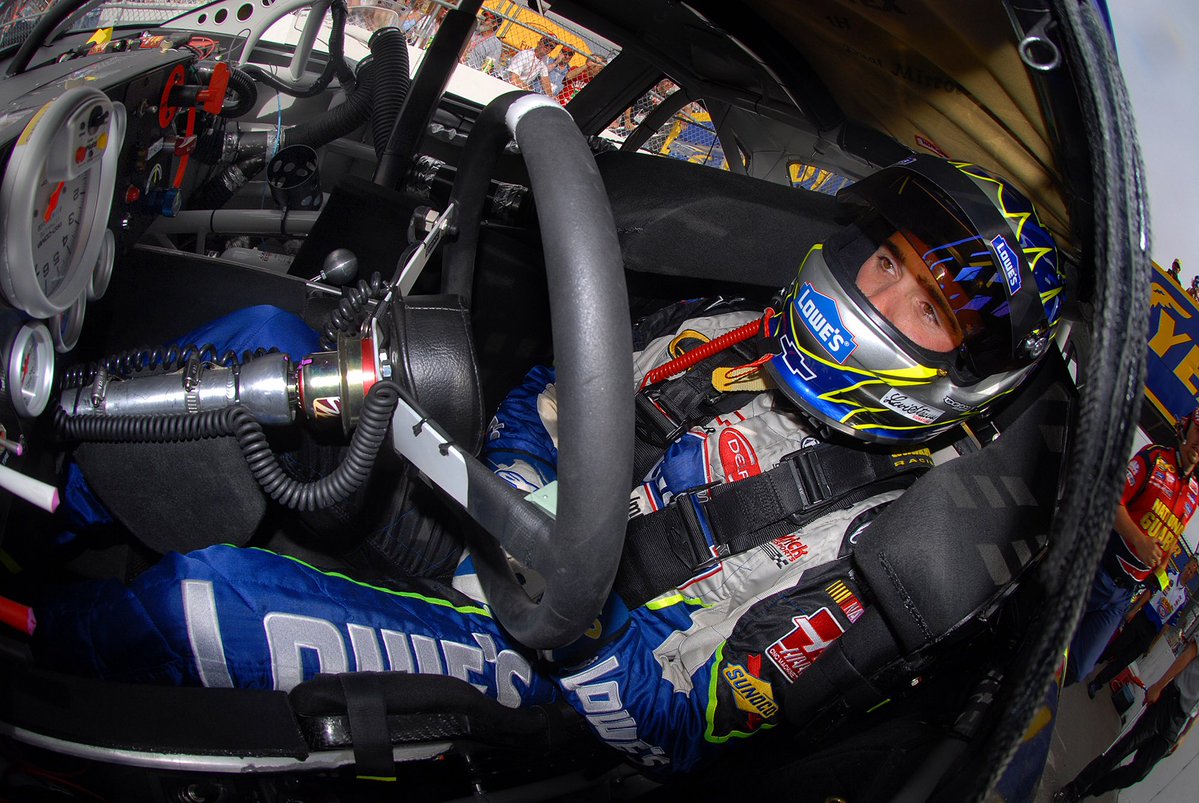 rebilasphoto's tweet image. 20 years ago today I used a small Nikon D200 camera with its pop up flash to shove into the cockpit of #NASCAR drivers preparing to practice for Busch and Cup at @phoenixraceway  Made for great pics but also was a quick way to piss a driver off… 😬

📸 @rebilasphoto