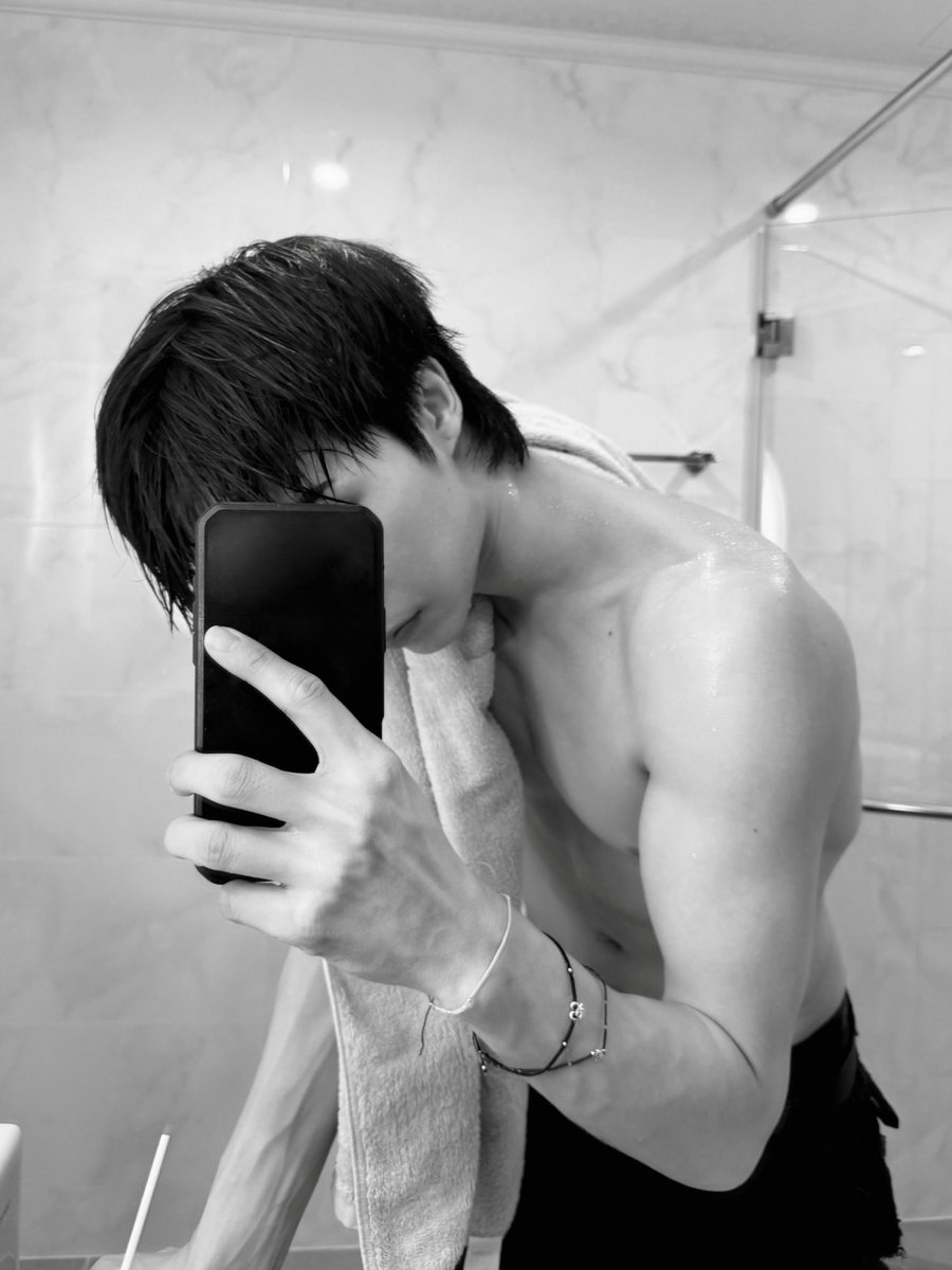 JungSpace tweet media