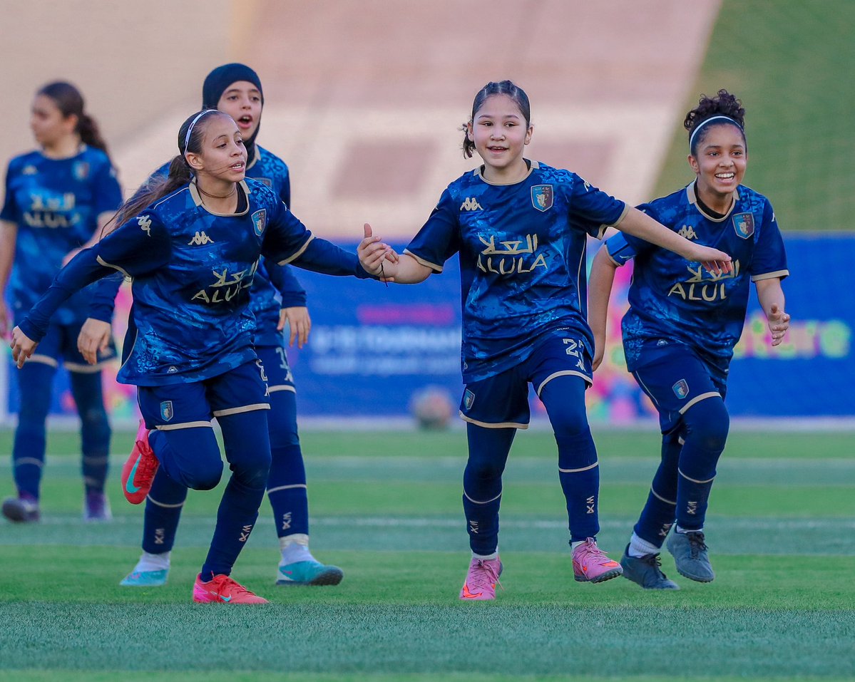 مسابقات كرة القدم النسائية tweet media