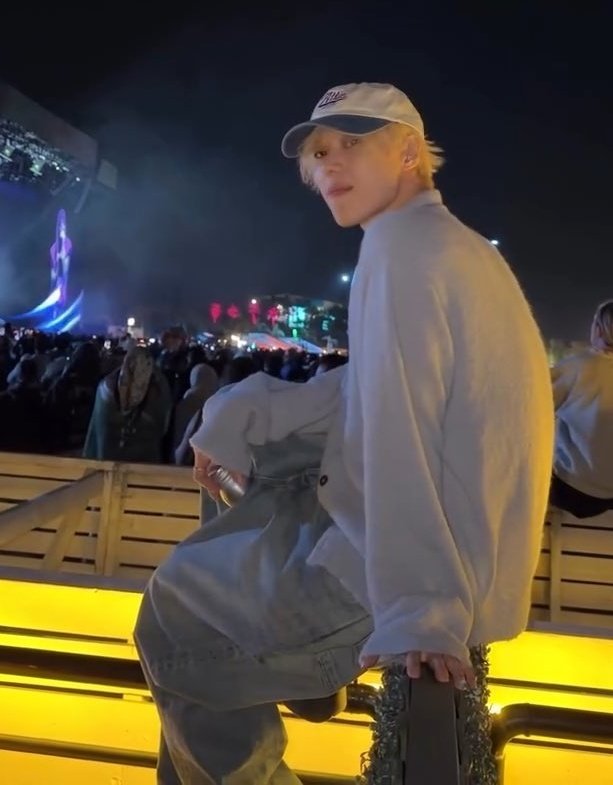 남친짤올려주시는거진짜개좋네계속하세요