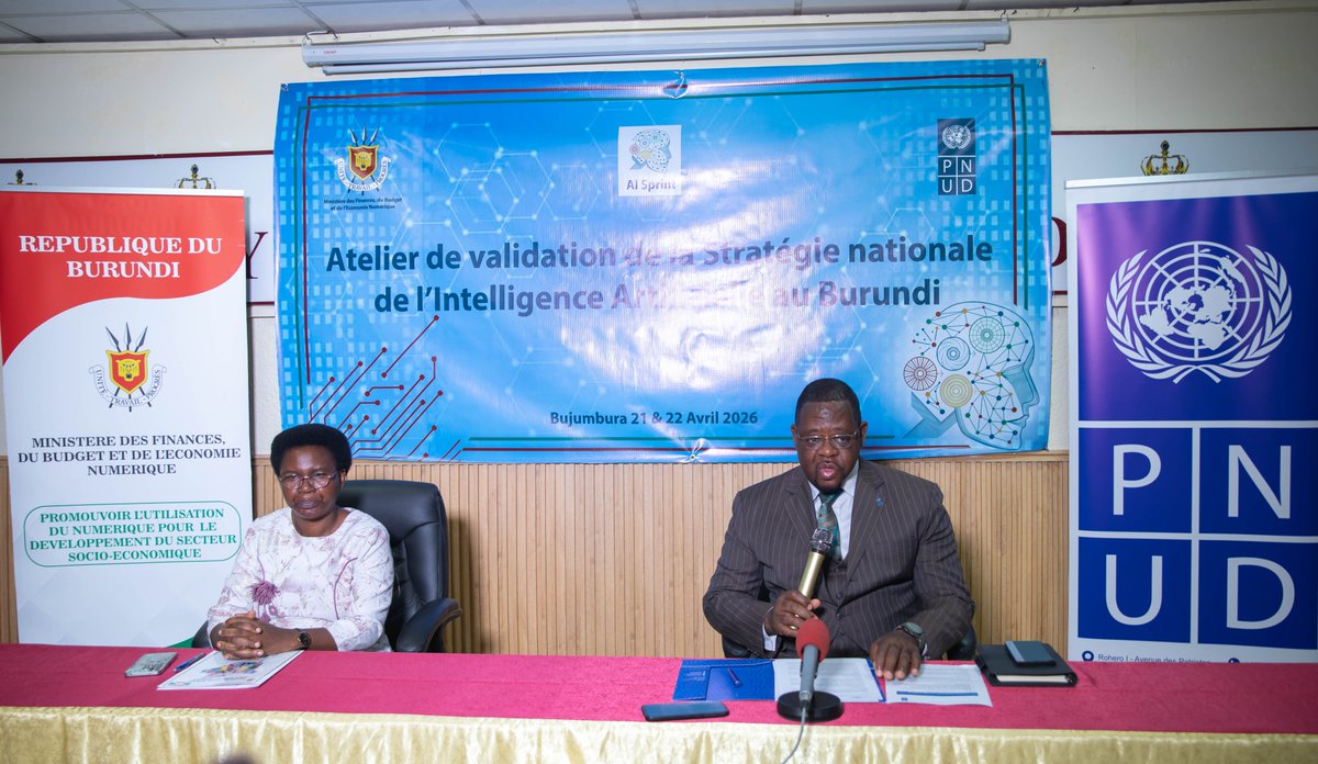 PNUDBurundi's tweet image. Le #Burundi franchit un cap historique !🇧🇮
Plus qu’une simple stratégie, l’Intelligence Artificielle devient un moteur concret de progrès social pour chaque citoyen. Innover pour inclure, transformer pour durer : c'est le sens de notre engagement aujourd'hui✨
#IA #Innovation