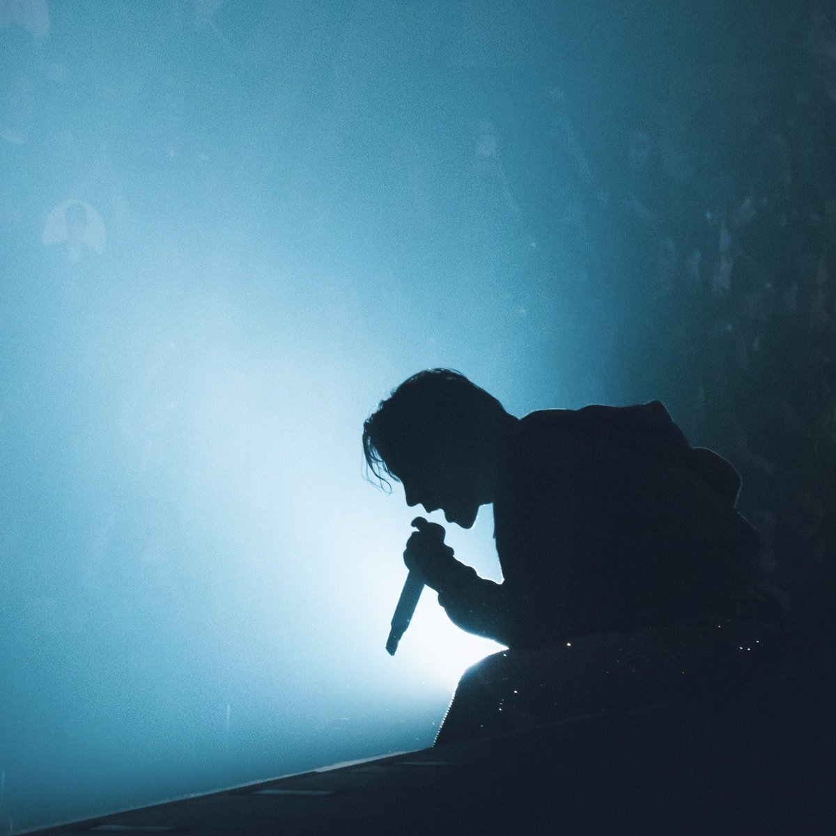 j-hope your aura too powerful they gon get you