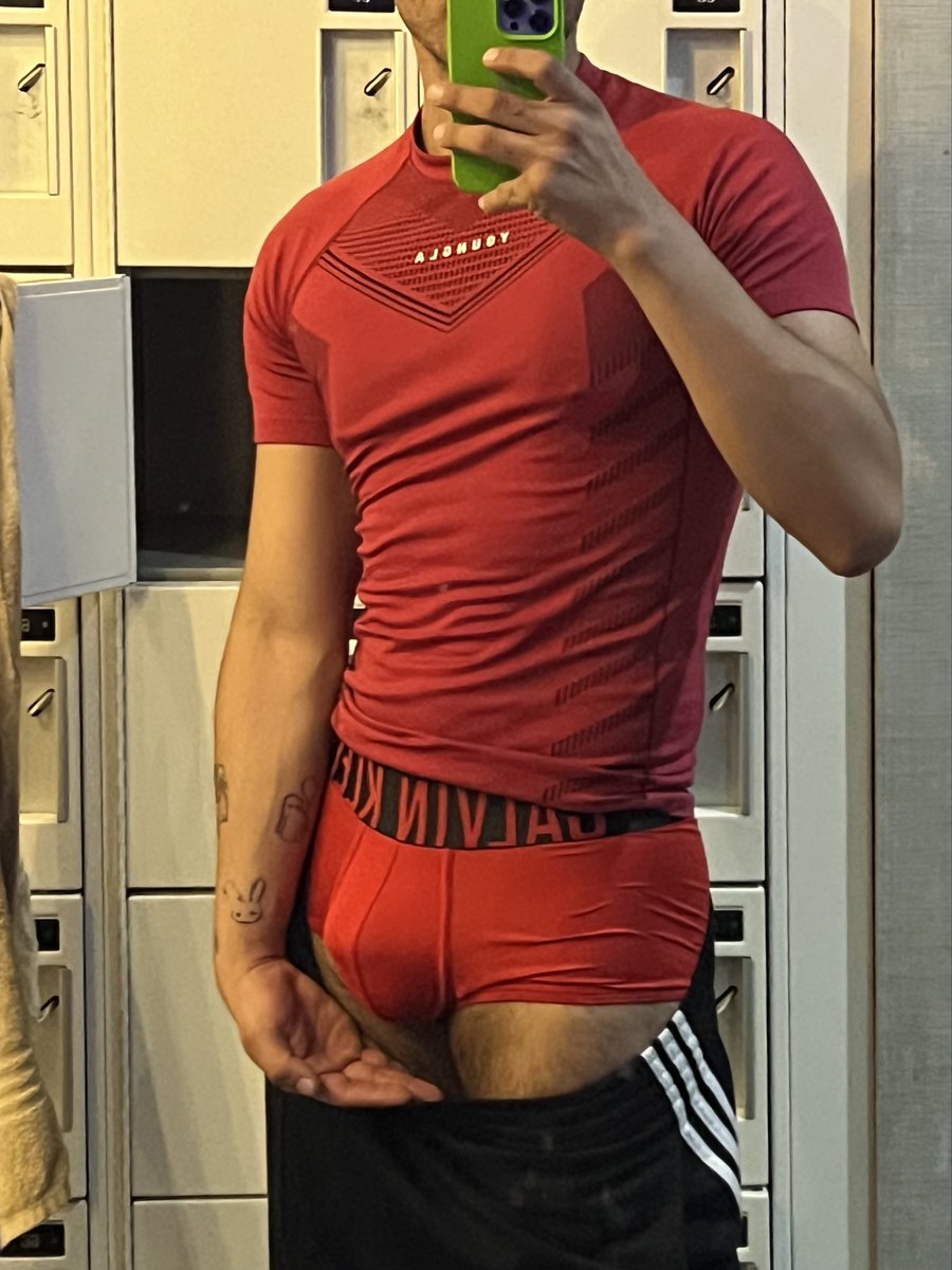 adamdoblas99's tweet photo. Uniformao’ https://t.co/bXCuemf0AS