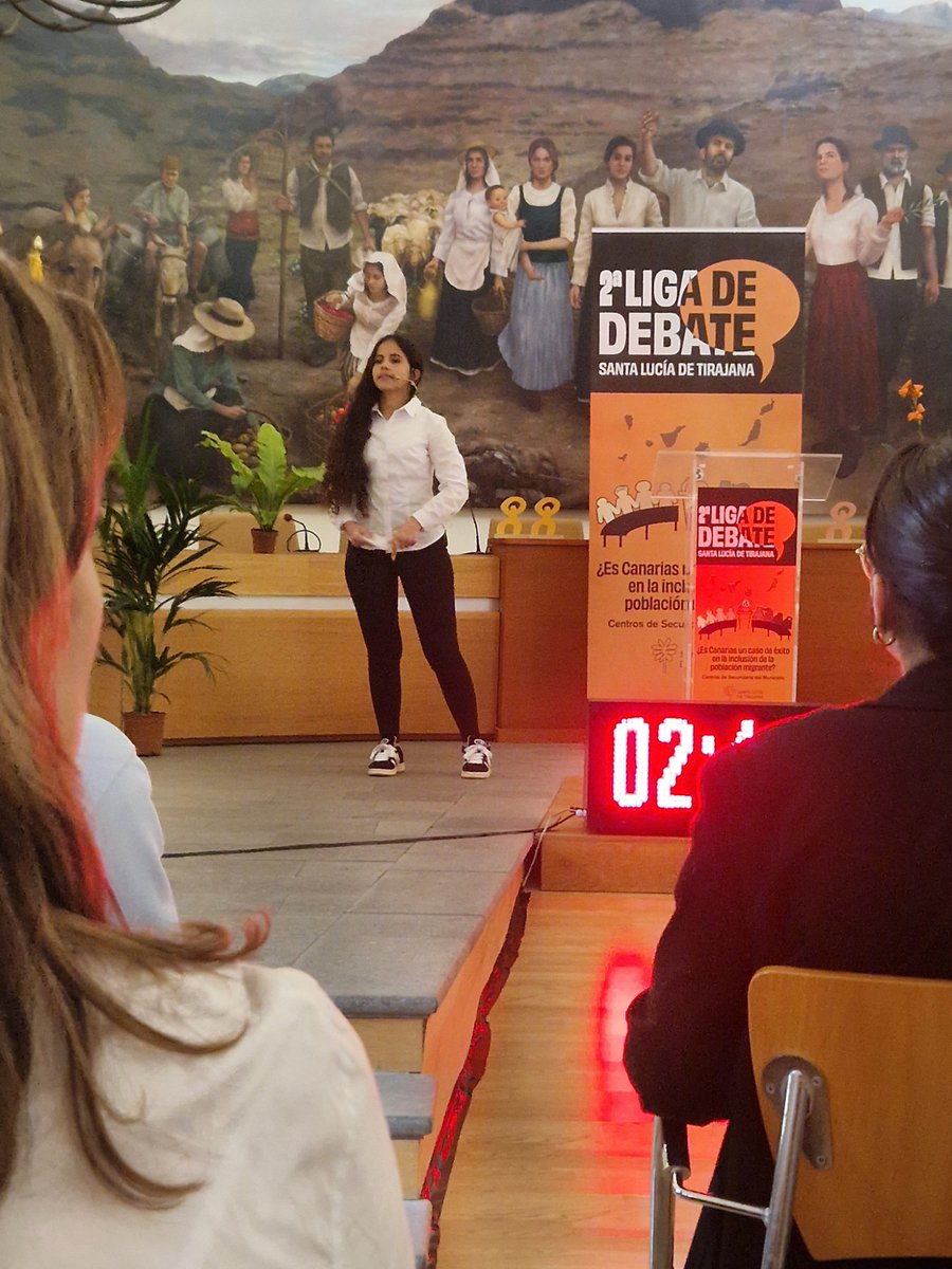 IES Vecindario tweet media