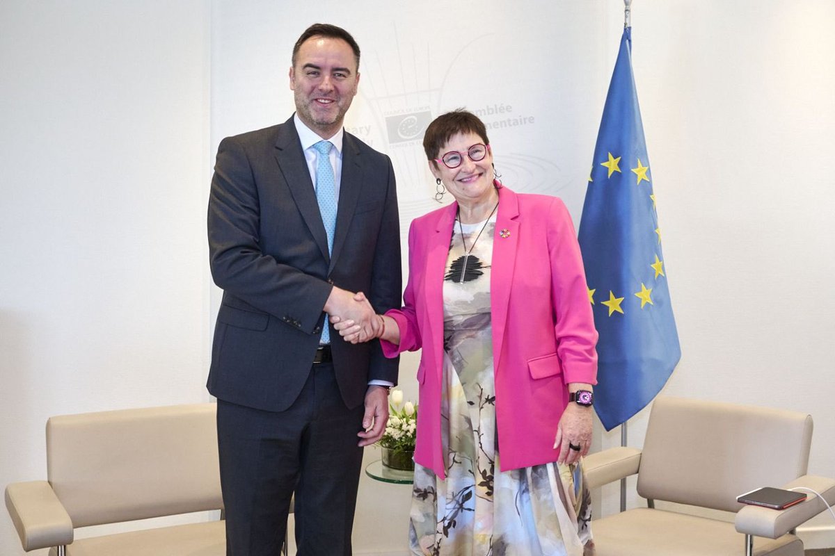 KonjufcaGlauk's tweet photo. Productive visit in Strasbourg — met with @coe SG @alain_berset to discuss Kosova’s membership process, and with @PACE_President Petra Bayr to reaffirm Kosova’s commitment to democracy, human rights, and the rule of law. 

Kosova is ready to join the Council of Europe.

Also pleased to meet @MoriMathieu, SG of @COECongress; @FrankSchwabe, President of @socpace Group; @iulibulai, President of @ALDExPACE; @Knut_Abraham, VP of @CoeEpp and Head of 🇩🇪 Delegation to PACE; and @pierofassino, Chair of PACE’s Sub-Committee on Western Balkans.