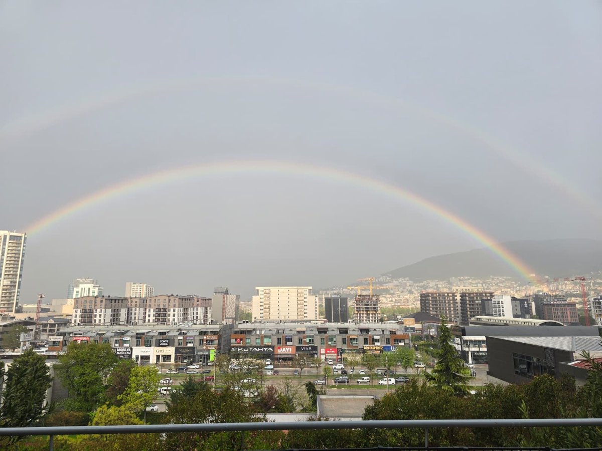 calinesli's tweet photo. Double effect. 🌈 https://t.co/mClJ2saUHi