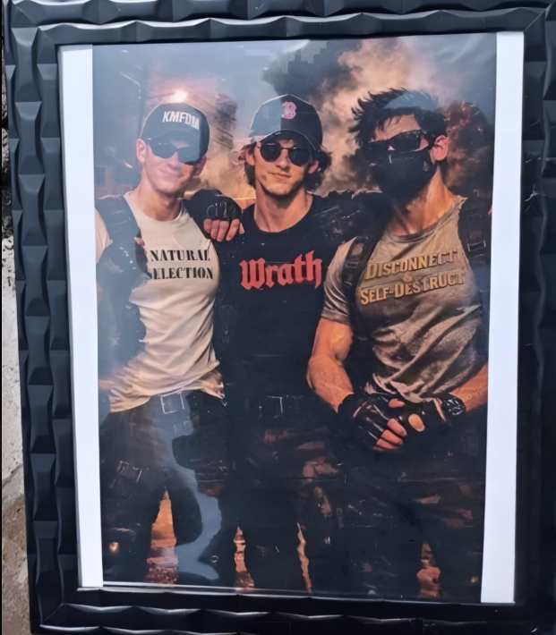 El asesino de Teotihuacán Julio César Jasso era un ultraderechista, de los incel (disparó a mujeres) y habló con términos "españoles".

Debe investigarse inmediatamente a personajes cómo @chumeltorres, <a href="/el_temach/">El Temach</a>, <a href="/JMZunzu/">Juan Miguel Zunzunegui</a> y demás "hispanistas" por propagar este discurso de odio.