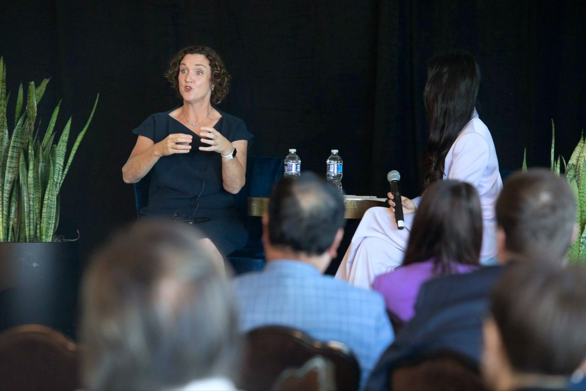 Katie Porter tweet media