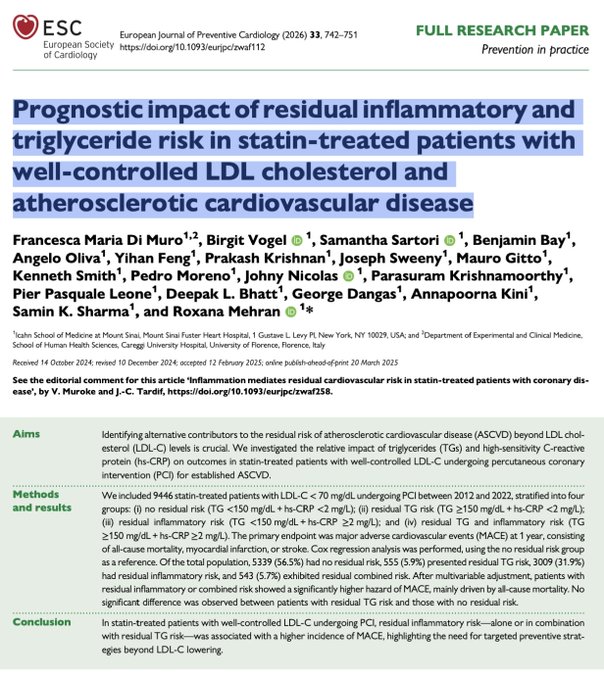 drkaanyl's tweet photo. LDL ve kardiyovasküler risk üzerine çok önemli bir çalışma paylaşacağım!

Uzun zamandır LDL kontrol altında. İnsanlar statinleri kullanıyor ve yine de insanlar kalp krizi geçiriyor neden deniyordu?

Yakın zamanda yayınlanan büyük ölçekli bir çalışma (Di Muro ve ark., European Journal of Preventive Cardiology, 2025) bu soruya çok net bir ışık tuttu.

PCI (perkütan koroner girişim) geçirmiş, LDL’si <70 mg/dL’ye düşürülmüş, statin tedavisi alan 9.446 hasta incelenmiş. 

Hastalar dört gruba ayrılmış:

Trigliserid (TG ≥150 mg/dL)
İltihap (hs-CRP ≥2 mg/L)
Birleşik TG + iltihap
Hiçbiri (referans grup)

Sonuçlar çarpıcı ve net:

Sadece inflamatuar risk (TG normal ama hs-CRP yüksek) → MACE riskini ~1.8 kat artırıyor.
Birleşik TG + iltihap riski → ~1.9 kat daha yüksek MACE.
Sadece TG riski (hs-CRP normal, TG yüksek) → Önemli bir artış yok.

Bu risk artışı özellikle tüm nedenlere bağlı mortalite ile ilişkilendirilmiş. Marjinal değil, süptil değil, klinik olarak anlamlı ve güçlü bir etki.

Yıllardır ne yapılıyor? 
LDL’yi düşürdük. Lipit profillerini optimize ettik. Kolesterol hedeflerini agresifleştirdik.
Lipit savaşı kazanıldı ama genel savaş hala kaybediliyor.

Çünkü görünen o ki ateroskleroz sadece bir lipit hastalığı değil, esas olarak kronik inflamatuar bir hastalıktır.

Bu çalışma LDL’yi ne kadar düşük tutarsak tutalım, eğer sistemik inflamasyon devam ediyorsa risk devam ediyor diyor! hs-CRP gibi basit, ucuz ve erişilebilir bir belirteç, trigliseridden çok daha güçlü bir öngörücü bu durumda.

Eskiden sorulan: “LDL ne kadar düşük?” Artık sorulması gereken: “Hastalık ne kadar aktif? olmalı”

Risk için sadece LDL’ye bakmak yetmiyor. Entegre edilmesi gerekenler:
hs-CRP ile inflamatuvar yük (belki +IL-6, TNF, Homosistein)
Sistemik biyolojik yanıt
Gerçek zamanlı inflamasyon durumu

Kısacası LDL’yi düşürmek gerekli olabilir uzmanlar böyle bir konsensus da birleşiyor ama yeterli değil gibi görünüyor.

Eğer iltihap devam ederse, risk de devam eder.

Geleceğin kardiyolojisi, sadece lipit kontrolüyle sınırlı kalmayacak bence. İltihap rehberli, hassas (precision) yaklaşımı kaçınılmaz. 

Anti-inflamatuar stratejiler, yaşam tarzı müdahaleleri, hatta yeni moleküler tedavilerle birlikte LDL’yi değil, hastalığın kendisini hedef almak gerekecek.

Bu çalışma, uzun zamandır beklenen bilimsel kanıtı sundu.
Bu arada hs-CRP rutin testlerde yok...