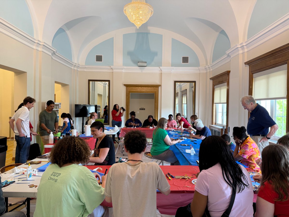 LACCATLASA's tweet image. Here’s a glimpse of our latest @radworkshere Day and Open House at #LACC!
We enjoyed guided tours, learned how to create Boruca masks with Ricardo Solis, and shared a beautiful Saturday afternoon together.

Thank you to everyone who joined us.
Stay tuned for our upcoming events!