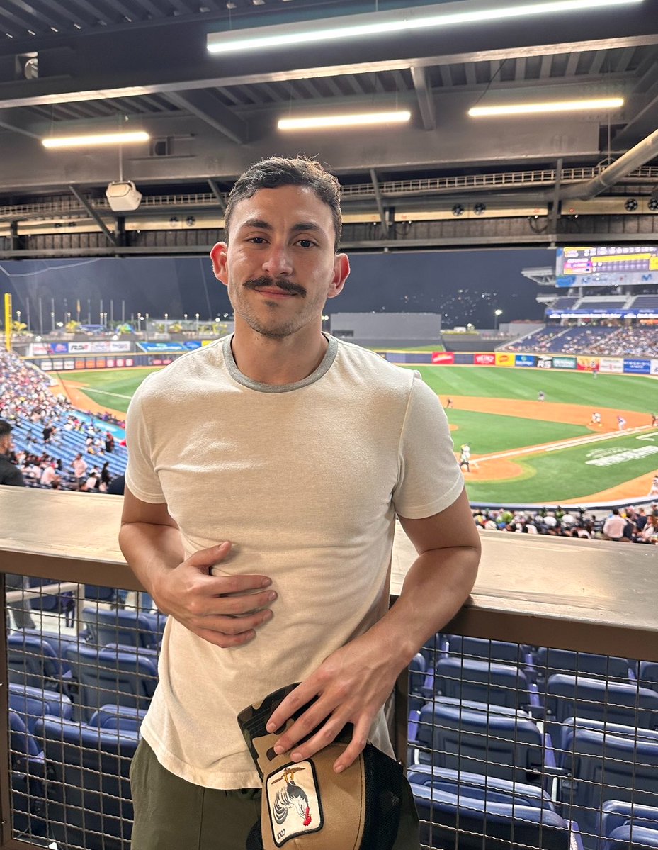 The Dancing King 🔱 tweet media