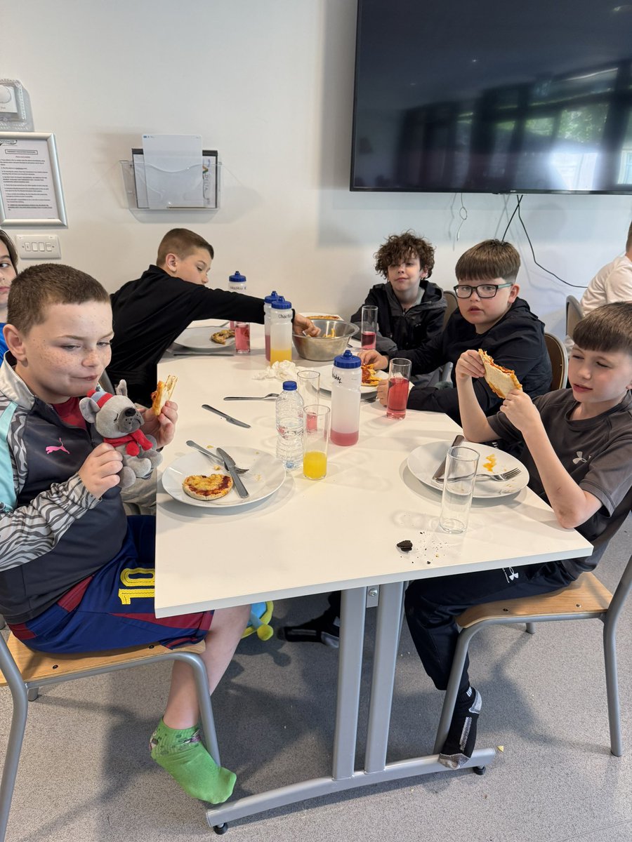 Year 5 Simpson’s Lane tweet media
