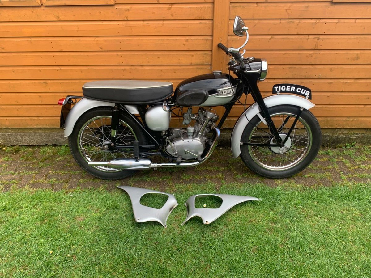 BarnfindMCycles's tweet image. Check out this nice 1962 Triumph Tiger Cub! Ebay ad here ow.ly/1fRX50YMYog #Triumphmotorcycles  #VintageBikes #ClassicMotorcycles #MotorcycleRestoration #RetroRides barnfindmotorcycle.com