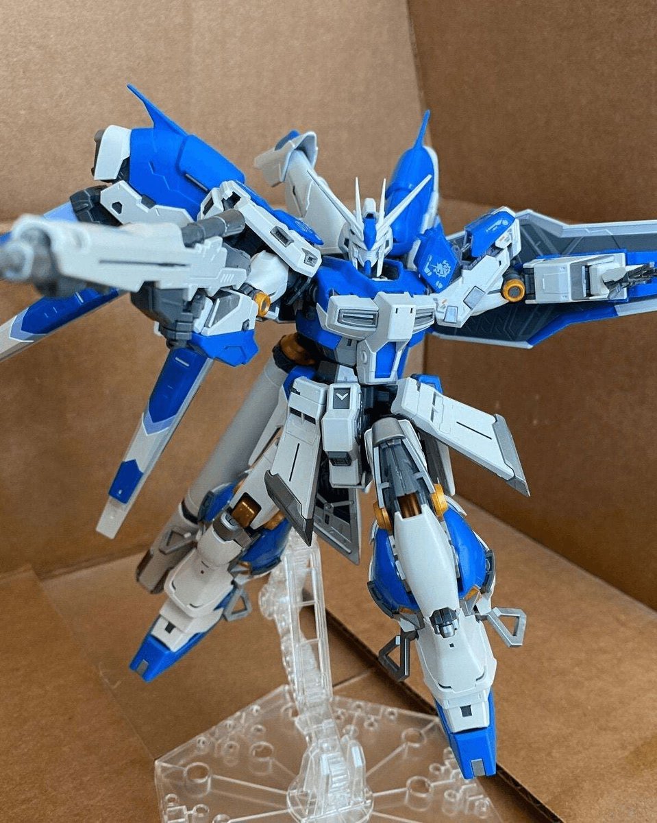 Newtype tweet media