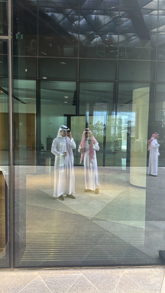 Law0TB's tweet photo. سعدت اليوم بزيارة مسك، وكانت زيارة جميلة وملهمة 🙏
شكرًا لنادي القانون على إتاحة الفرصة والتنظيم الجميل.💙 https://t.co/v7En31H6kX