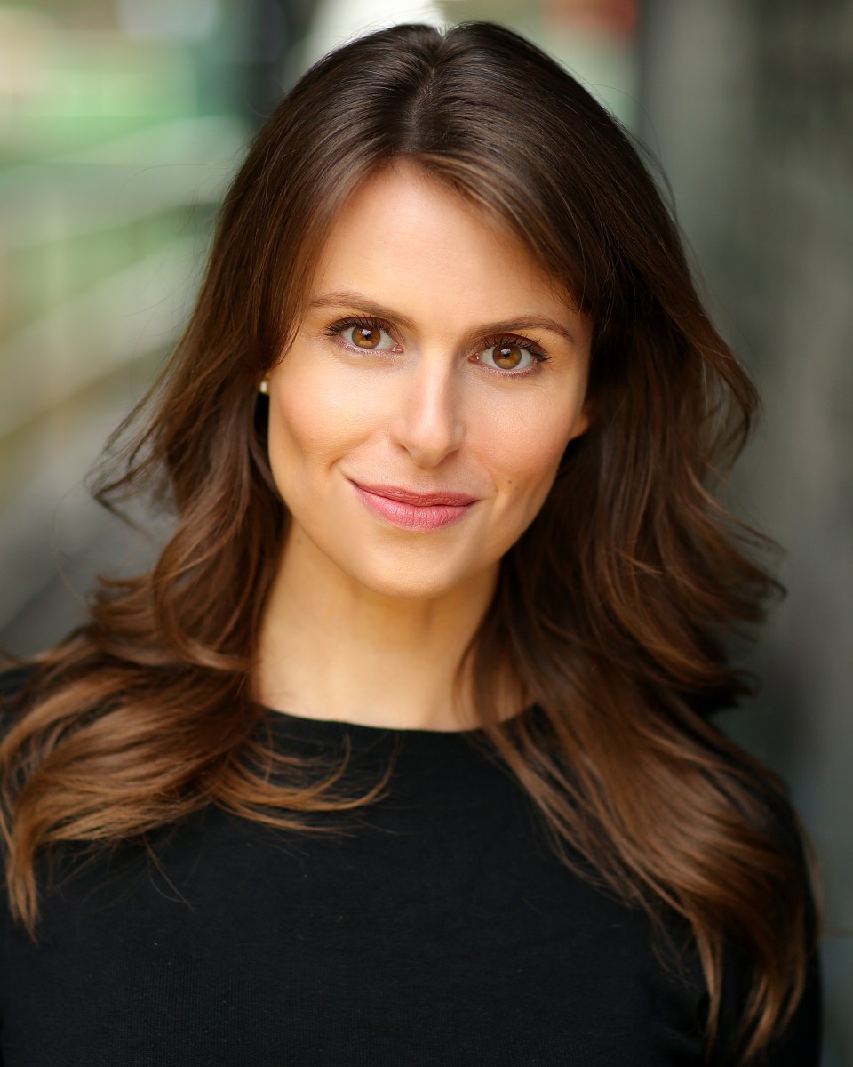 UniversoWitcher's tweet image. E temos nossa Duquesa!!!

Ellie Taylor(Ted Lasso) será a duquesa Anna Henrietta de Toussaint na 5° e última temporada de The Witcher !!!

A última temporada está prevista para estrear ainda esse ano, mas nenhuma data foi revelada ainda.

Via:@RedanianIntel

#TheWitcher