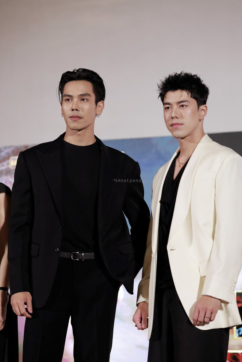 ป๊อน ツ tweet media